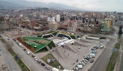 KAHRAMANMARAŞ'TA ESNAF İÇİN KONTEYNER ÇARŞILAR KURULUYOR