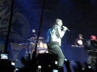 Chris browm zenith  paris 16 Mars