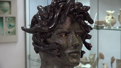 A Crotone la mostra "Rara Avis" dello scultore Antonio Affidato