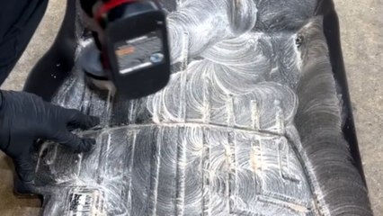 'Now that's neat!' - Satisfying cleaning of a car's floor mat