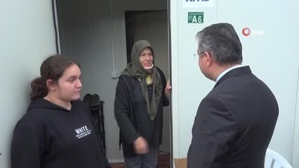 Çadırda kalan depremzedeler konteyner kente yerleştiriliyor