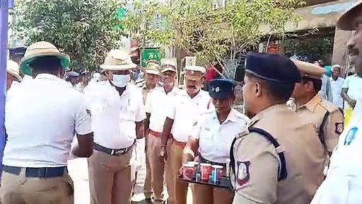 Watch : கரூரில் முதன்முறையாக குளிரூட்டப்பட்ட நவீன காவல் உதவி மையம் திறப்பு!