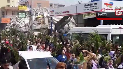 Depremde hayatını kaybedenler için 40. günde anma yürüyüşü