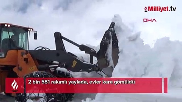2 bin 581 rakımlı yaylada, evler kara gömüldü