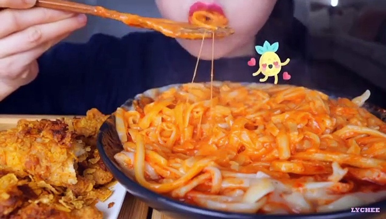 Mouthwatering Free ASMR Chicken and Noodles Eating - Your Ultimate Comfort Food