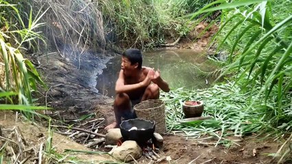 Primitive Technology - Eating Egg Duck Delicious In The Jungle