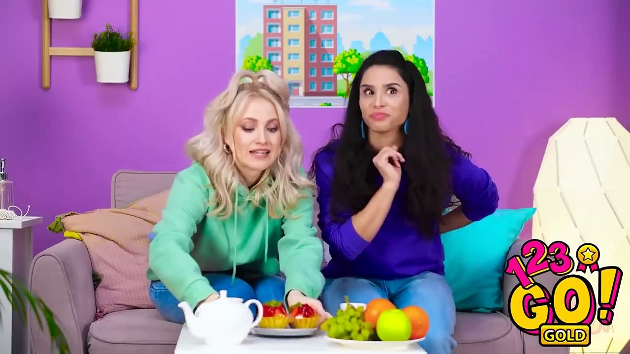 AWESOME CLOTHES HACKS FOR GIRLS ||Clothes Hacks & Easy Fashion Tricks By 123GO! GOLD