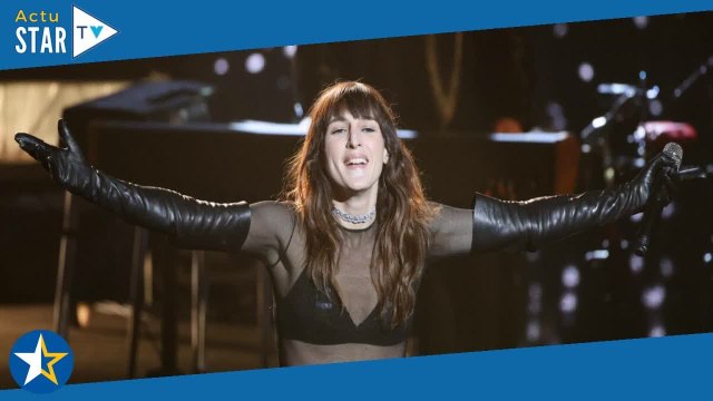 Juliette Armanet sidérée par l'interruption de son concert en plein show, elle raconte les couliss