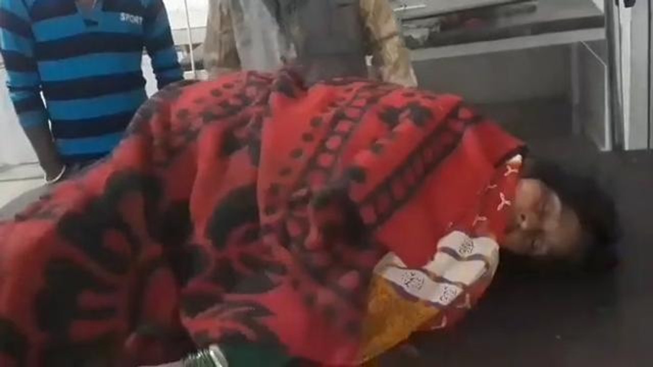 बदायू: दो पक्षों में जमकर चले लाठी-डंडे महिला समेत चार घायल