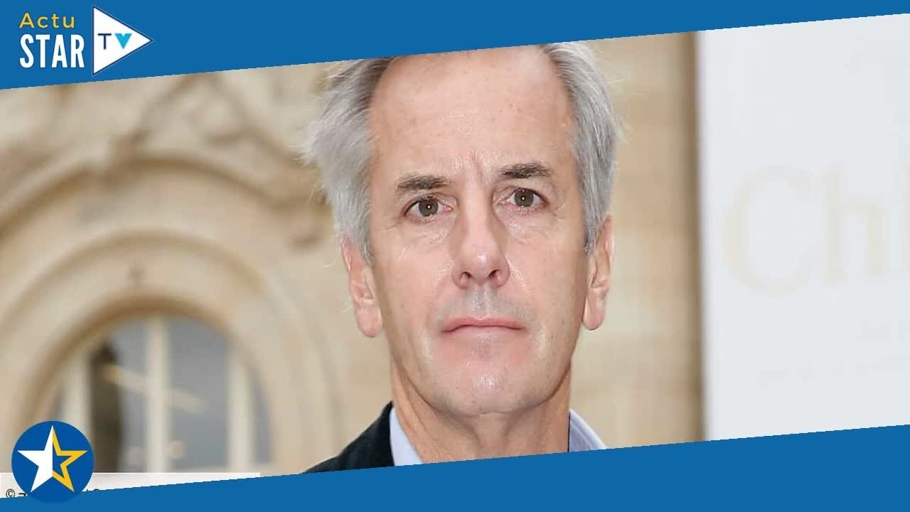 Bernard de la Villardière atteint d'un cancer : il révèle pourquoi il a dû se faire « couper l'oreil