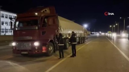 Dorsedeki kutulardan 9 milyon adet kaçak makaron çıktı