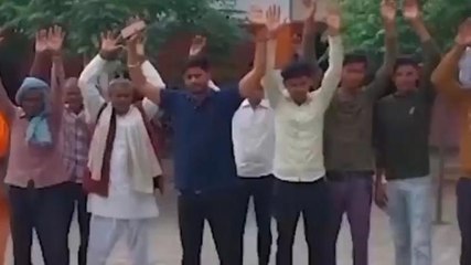 मैनपुरी: स्कूल में नहीं शिक्षक, बच्चों के भविष्य से हो रहा खिलवाड़