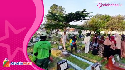 TPU Kebon Pala Ramai Peziarah, Pedagang Bunga Dadakan Bermunculan