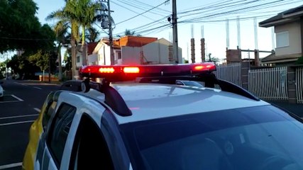 Descargar video: Polícia Militar atende ocorrência de arrombamento e furto de bicicleta em residencial no centro de Cascavel