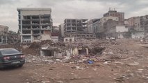 Depremin merkez üssü Kahramanmaraş'ta yıkımın boyutu kamerada