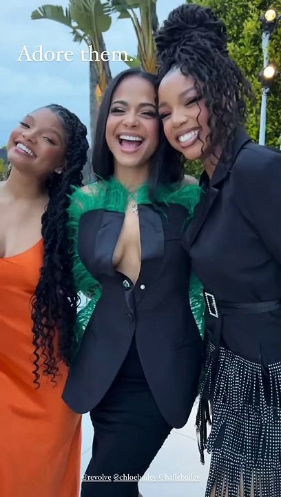 Christina affichait un décolleté vertigineux dans une tenue très sexy Cristina Milian s'éclate lors d'une soirée à Los Angeles