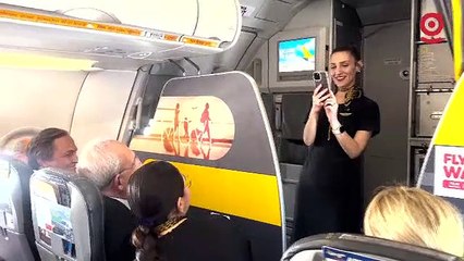 Kılıçdaroğlu İzmir'de sloganlar ve alkışlarla karşılandı