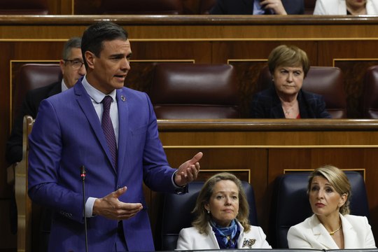 Sánchez, a Tamames: Lamento que contribuya a blanquear un partido que no defiende la igualdad entre hombres y mujeres