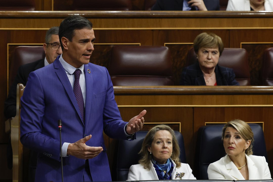 Sánchez, a Tamames: "Lamento que contribuya a blanquear un partido que no defiende la igualdad entre hombres y mujeres"