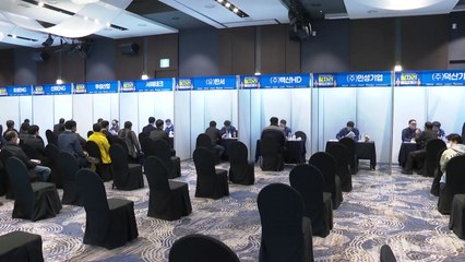 [전북] 현대중공업 군산조선소 협력업체-구직자 '일자리 매칭데이' / YTN