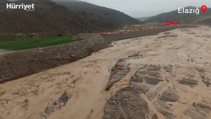 Elazığ’da şiddetli yağışlar sonrası dereler coştu