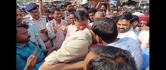 Small talk led to murder, youth shot dead