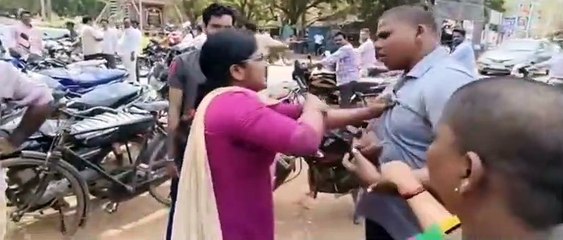 Women beat with Chappal while Chatting on Instagram.