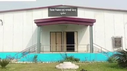 सुपौल: डीआरसीसी कर्मियों की हड़ताल से छात्र परेशान, जानें क्या हो रही परेशानी