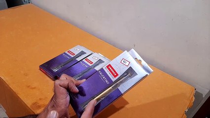 Unboxing and Review of UNOMAX Valentino Ball Pen for gift