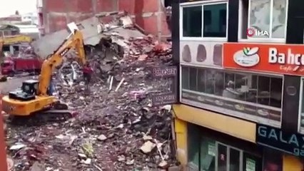 Tam 42 gün sonra! Enkazdan bir kişinin cansız bedeni çıkarıldı