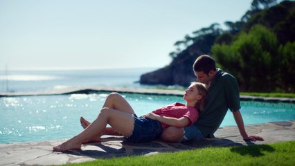 Da Minha Janela Um Mar Entre Nós - Trailer Legendado Netflix