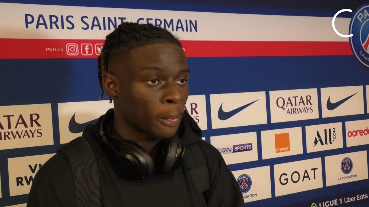 Lesley Ugochukwu encense Steve Mandanda