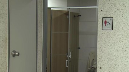 [뉴스라이더] '신발냄새' 맡던 현직 경찰, 이번엔 '음란행위'로 입건 / YTN