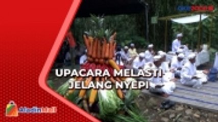 Jelang Nyepi, Ratusan Umat Hindu Melarung Sesaji di Lereng Gunung Anjasmoro