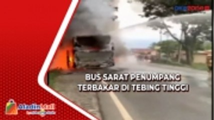 Tiba-Tiba Muncul Kepulan Asap di Mesin, Bus Sarat Penumpang Terbakar di Tebing Tinggi