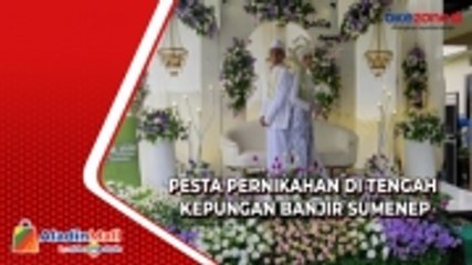 Pasangan Pengantin di Sumenep Gelar Resepsi di Tengah Kepungan Banjir