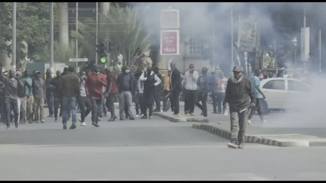 Disordini in Kenya, lacrimogeni contro i manifestanti
