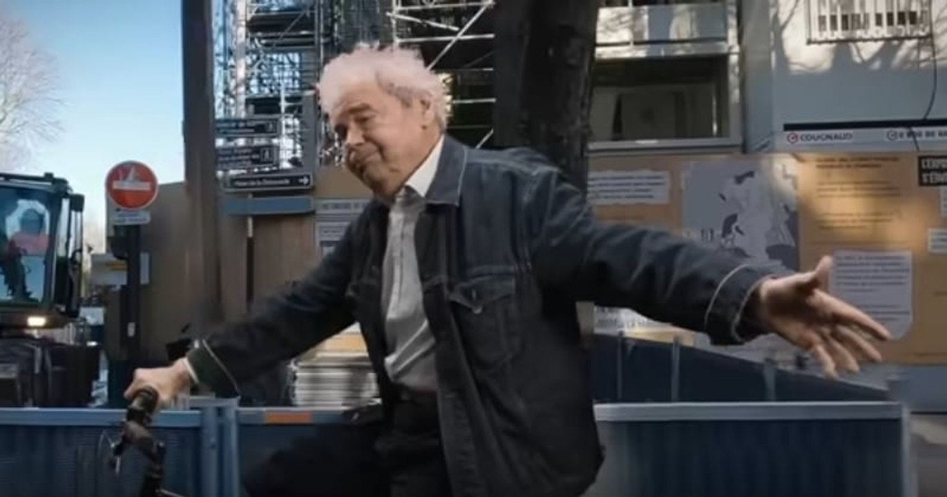 Rats, pollution, poubelles... Pierre Perret critique avec humour l'insalubrité de Paris dans sa nouvelle chanson