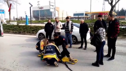 Bursa'da otomobil yayaya çarptı: Kaza anı kamerada