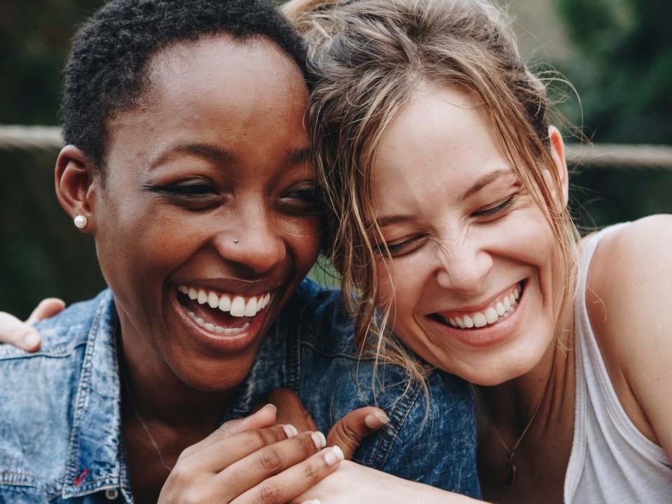 In diesen Ländern leben die glücklichsten Menschen der Welt