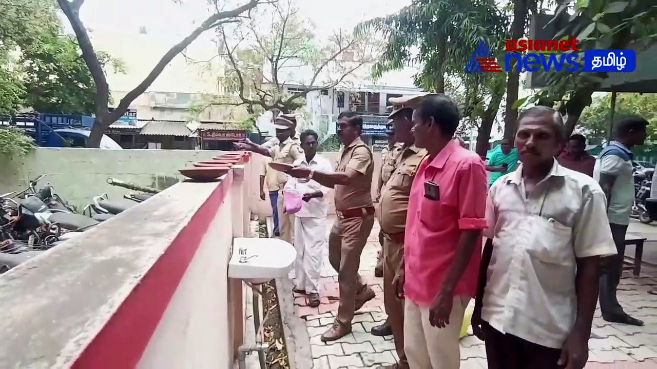 Watch : உலக சிட்டுகுருவிகள் தினம்! - காகா குருவிகளுக்கு உணவு மற்றும் நீழ் வழங்கிய காவலர்கள்!