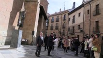 Salamanca homenajea a sus cofrades con una nueva escultura de tres metros