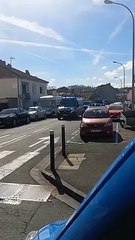 La CGT énergie a organisé une opération escargot dans la centre-ville de Périgueux.