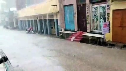 बारिश के साथ ओलों ने किसानों के अरमानों पर फेरा पानी