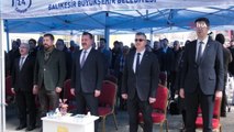 Balıkesir Büyükşehir'den çiftçiye hünnap ve mürdüm eriği desteği