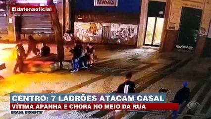 Casal é atacado por 7 ladrões no meio da rua 20/03/2023 11:44:48
