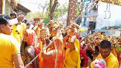 A procession was taken out for the installation of the statue.
