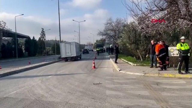 Yaya geçidinde kamyonetin çarptığı liseli Ezgi, hayatını kaybetti