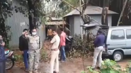 উদ্ধার হলো পচা গলা মৃতদেহ ঘটনায় চাঞ্চল্য