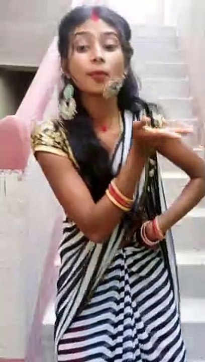 की हमर देवरा ह इ दही  त बालुमुवा बुनिया